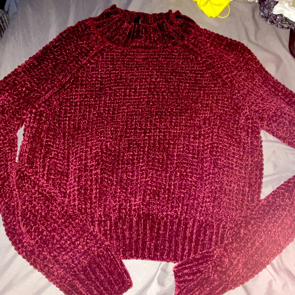 red soft h&m sweater, is slightly cropped with a bit of a turtleneck